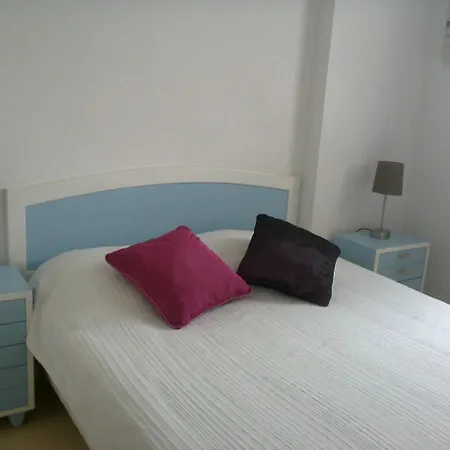 2 Pieces 150 De La Mer, Calme,ensoleille Avec Parking Et Wifi